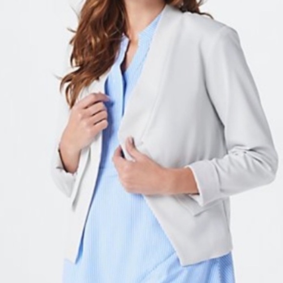 Elizabeth & Clarke | Gray Open Ponte Knit Blazer with Stain Tech Size 6 - Picture 11 of 12